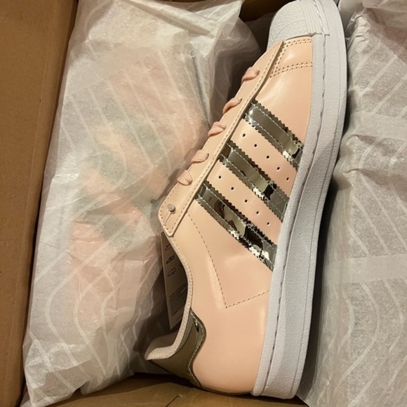 NIB pAdidas Superstar Pink Tint Silver Metallic White Soles Sneaker RARE - Picture 3 of 7